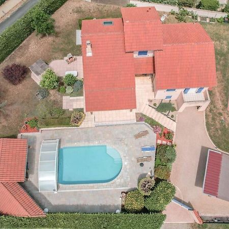 Magnifique Maison A Lentilly - Piscine Exterior photo
